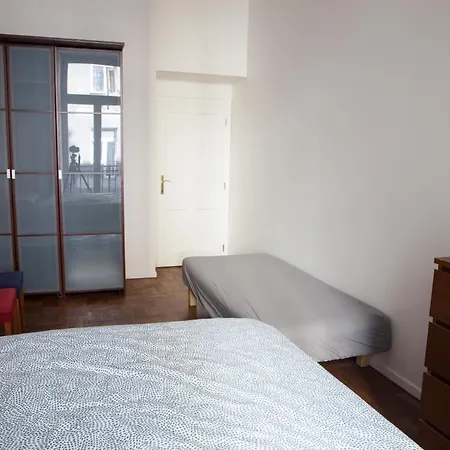 Appartement 2b Pechackova Family With Balcony By The River