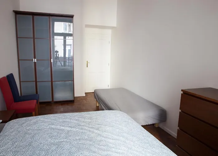 Appartement 2b Pechackova Family With Balcony By The River