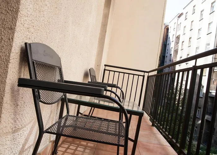 Appartement 2b Pechackova Family With Balcony By The River Prague